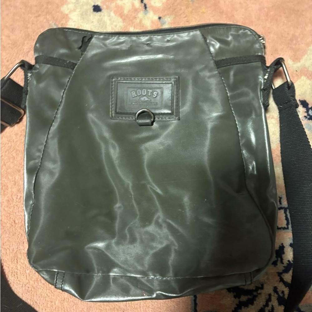 Roots Men's Forest Green Messenger Bag
